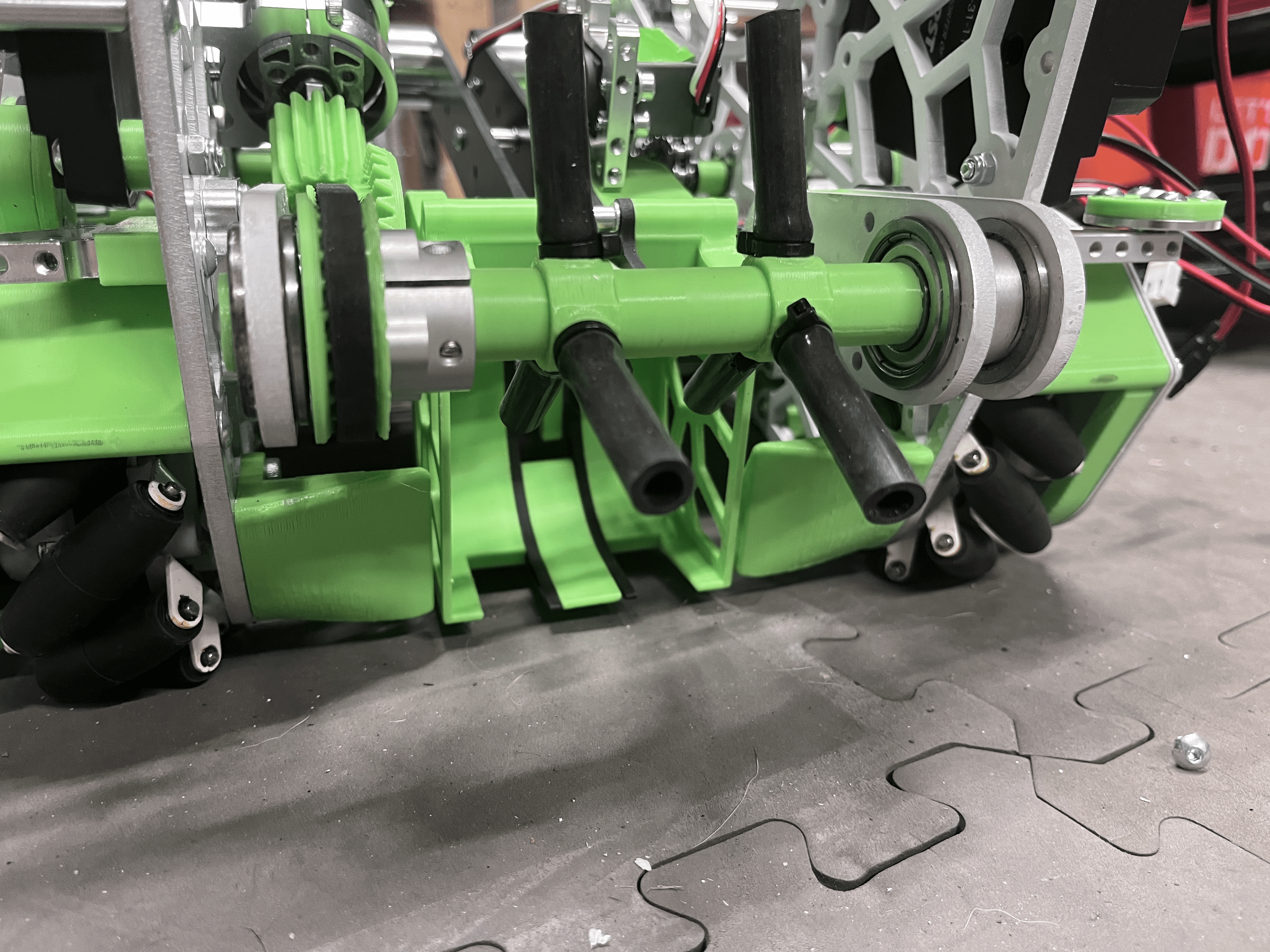 A picture of a direct transfer intake from FTC\ |reg| 16461, where the collection bucket is behind the intake