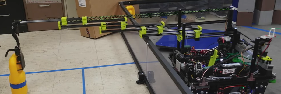 5975 Cybots Relic Recovery robot with relic arm extended